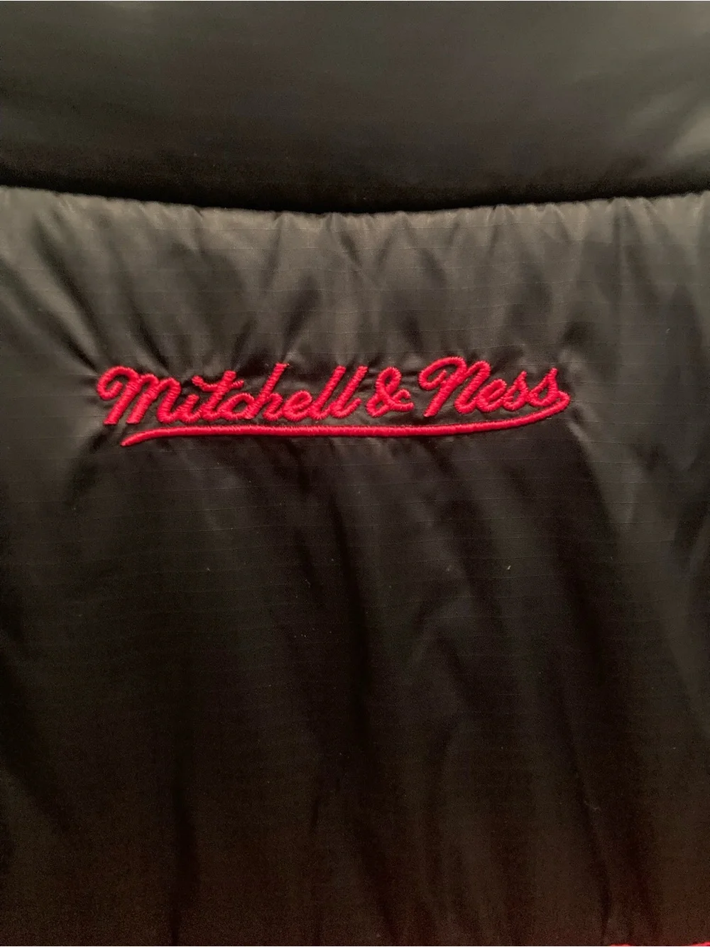 Mitchell & Ness Chicago Bulls Red and Black Puffer Vest